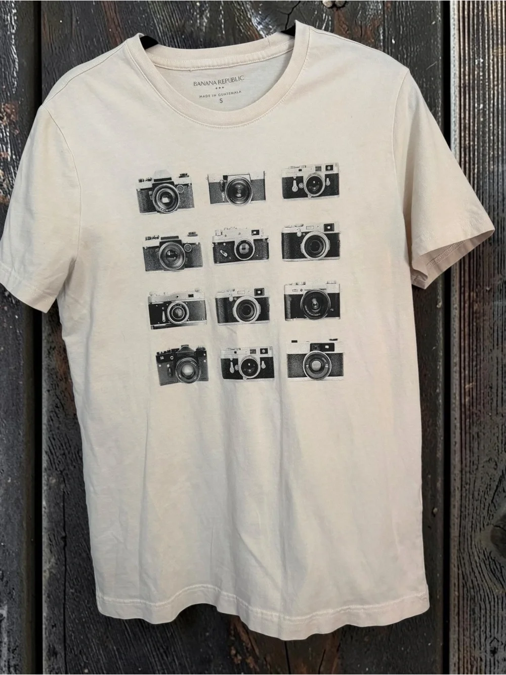 Banana Republic Men’s Cream Camera Graphic T-Shirt